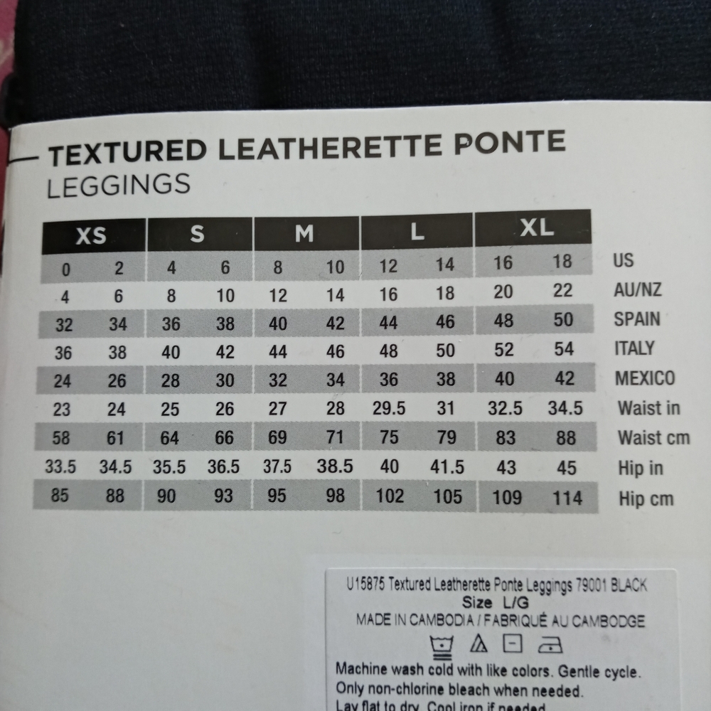 Hue textured leatherette leggings size Large - Picture 6 of 7